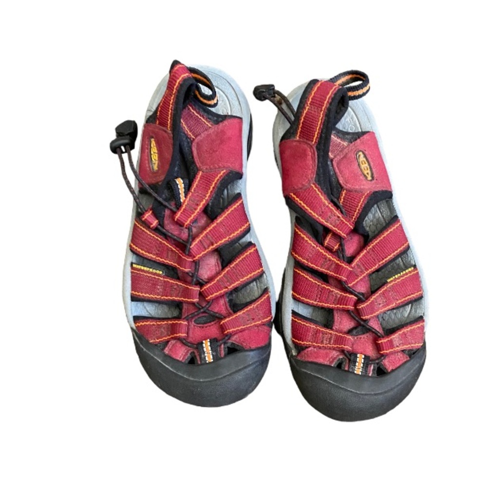 KEEN Newport H2 Red Sport Waterproof Hiking Sandals Size 6